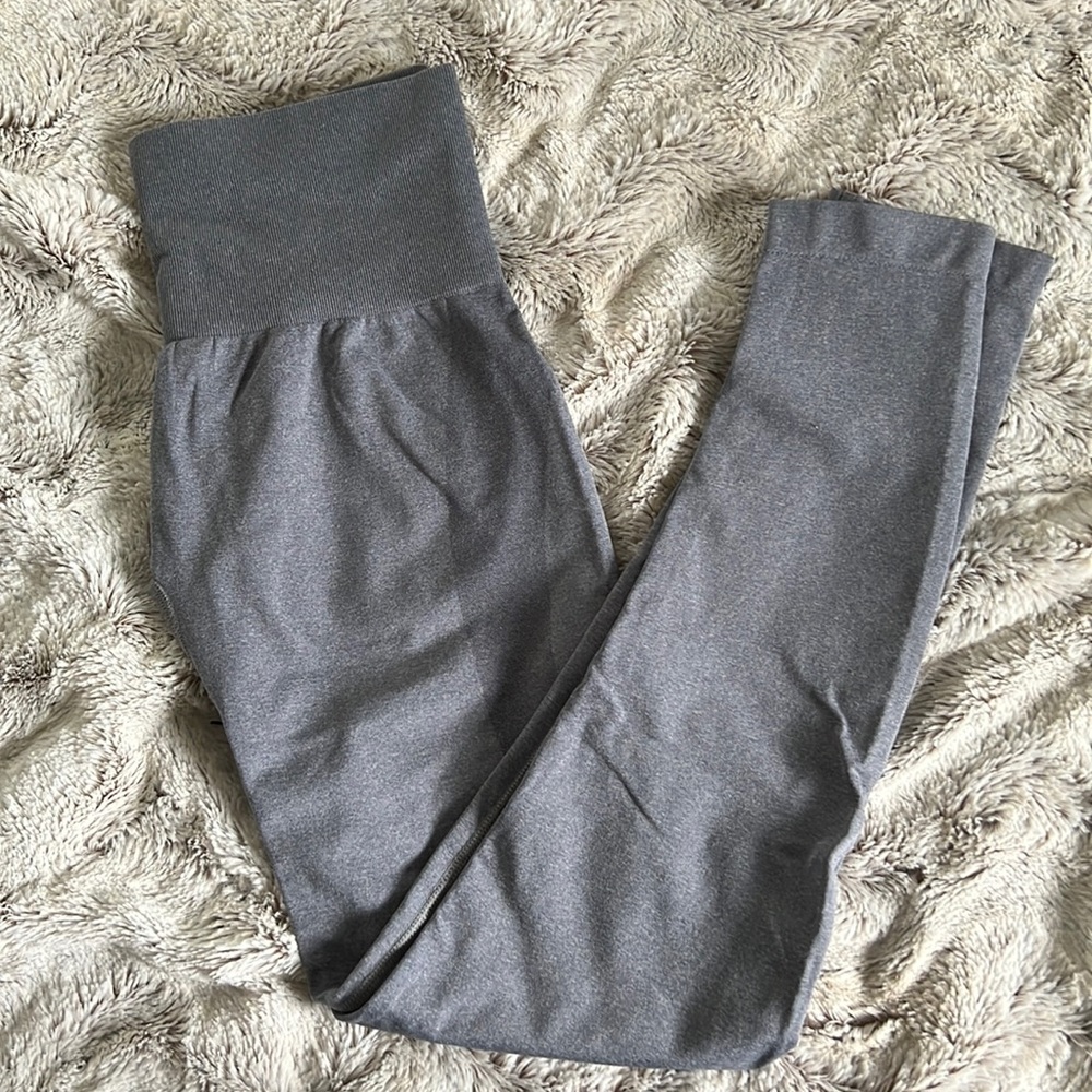 NVGTN Contour Seamless Leggings Grey *like new*